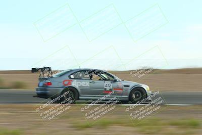 media/Jun-01-2025-CalClub SCCA (Sun) [[eae223c5dd]]/Group 2/Race 2/